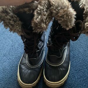 ARTICA Black Leather Ankle Boot with Knit Cuff